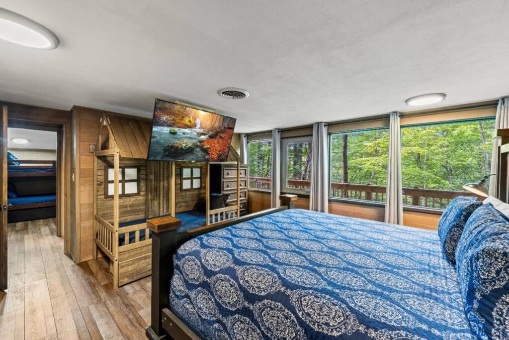 Bourbon Hollow Lodge With Hot Tub And Pool Plus Game Room Only 5 Min To Downtown Gatlinburg Kültér fotó