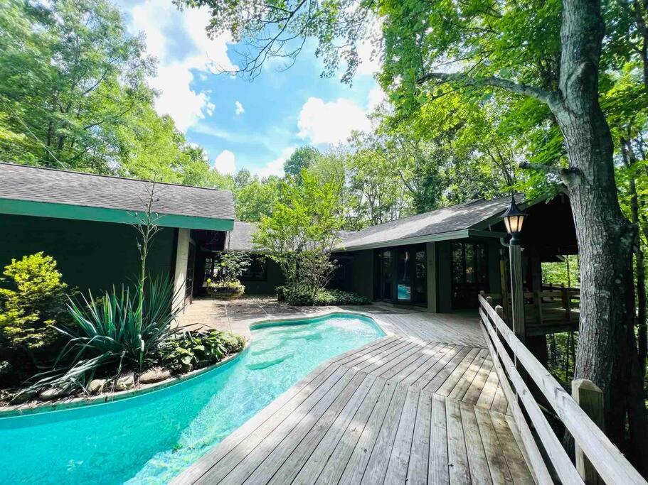 Bourbon Hollow Lodge With Hot Tub And Pool Plus Game Room Only 5 Min To Downtown Gatlinburg Kültér fotó