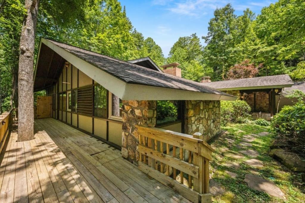 Bourbon Hollow Lodge With Hot Tub And Pool Plus Game Room Only 5 Min To Downtown Gatlinburg Kültér fotó