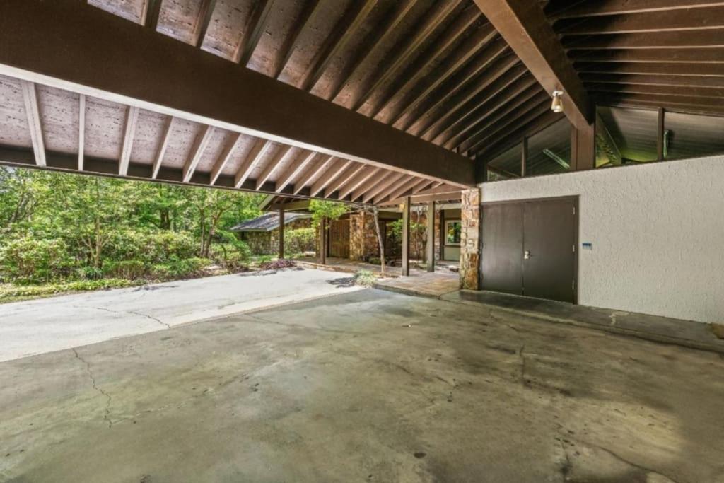 Bourbon Hollow Lodge With Hot Tub And Pool Plus Game Room Only 5 Min To Downtown Gatlinburg Kültér fotó
